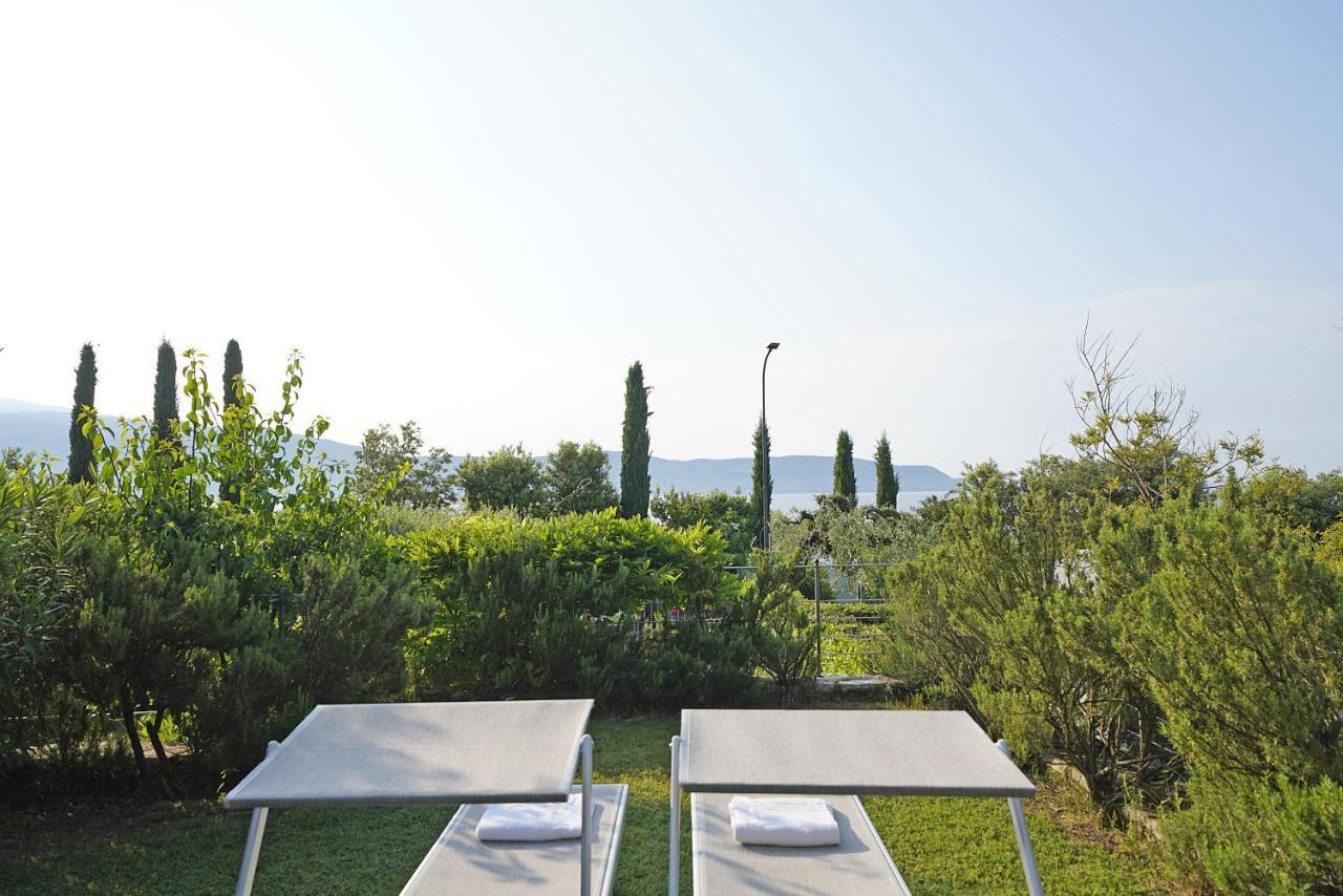 Villa Bouganville Toscolano Maderno Buitenkant foto