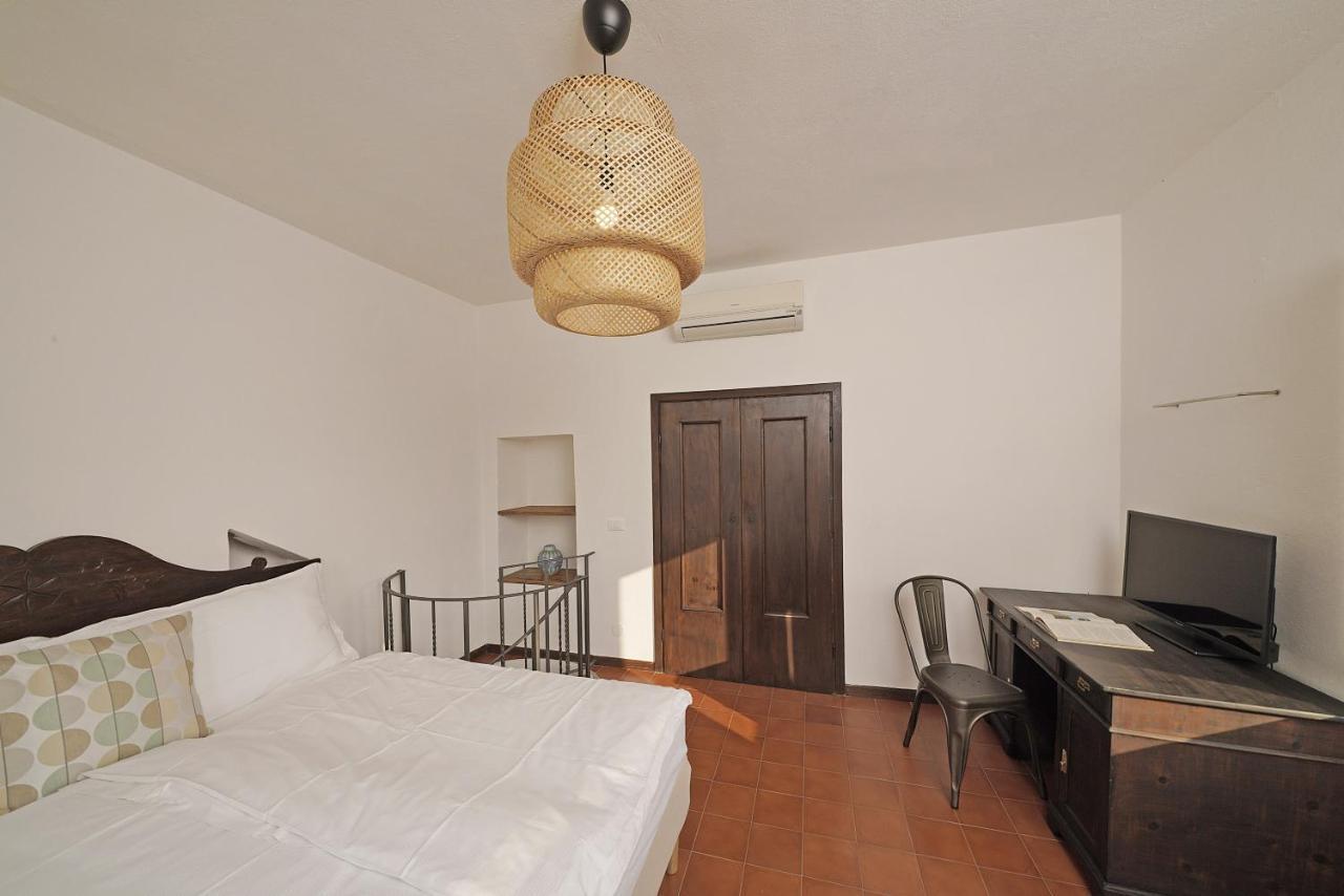 Villa Bouganville Toscolano Maderno Buitenkant foto