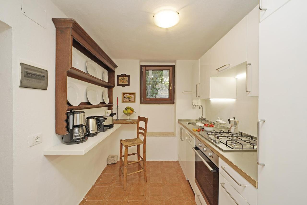 Villa Bouganville Toscolano Maderno Buitenkant foto