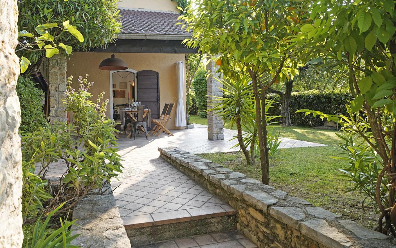 Villa Bouganville Toscolano Maderno Buitenkant foto