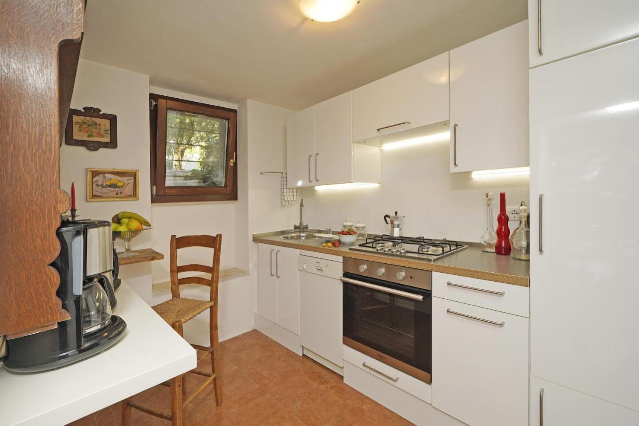 Villa Bouganville Toscolano Maderno Buitenkant foto