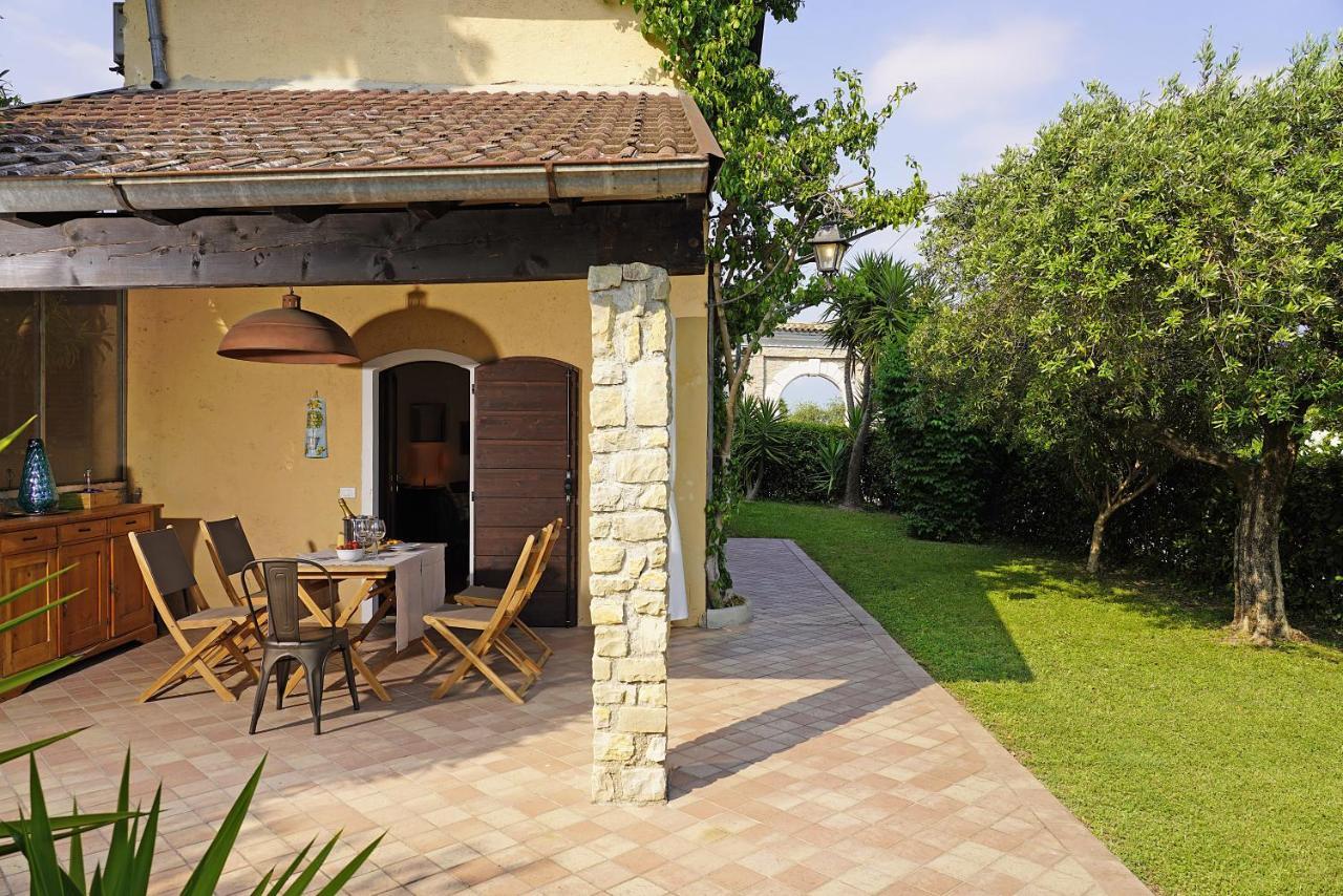 Villa Bouganville Toscolano Maderno Buitenkant foto